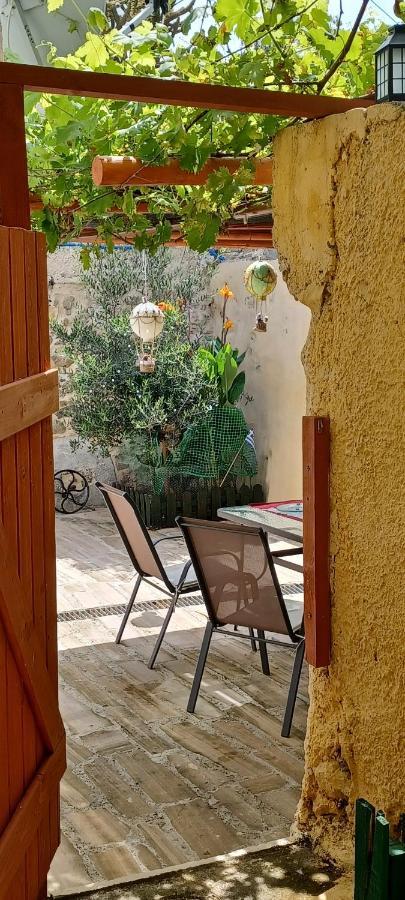 Eftychia'S House In The Beautiful Village Vryses. Vrísai Dış mekan fotoğraf